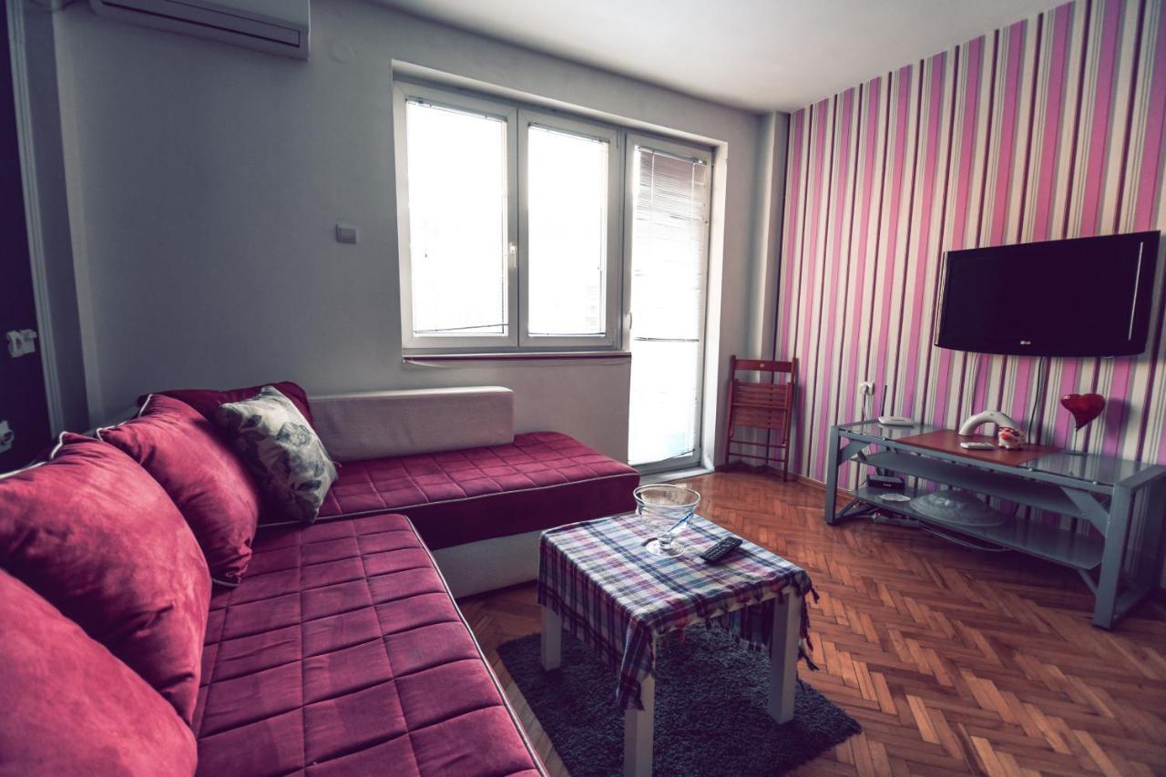 Square Vanilla Apartments Szkopje Kültér fotó